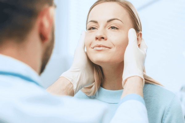 The Dos and Don’ts of Facelift Surgery Recovery